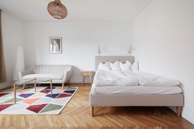 Mysig studio i Sundbyberg med utsikt över gröna parker