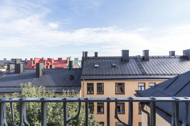 Ljus och stilfull lägenhet nära S:t Eriksplan, Stockholm