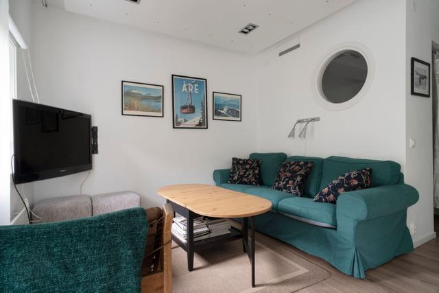 Åre apartment with slope views and convenient lift access.