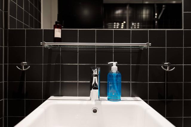 Mysigt vardagsrum i Åre skidstuga, Modernt kök i Åre semesterhem, Spa-liknande badrum i Åre