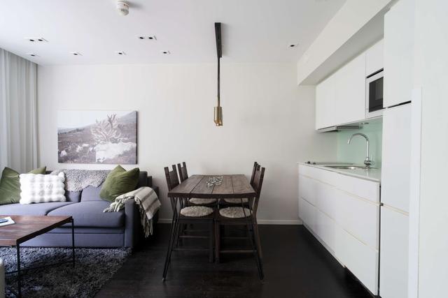 Mountain apartment interior at Tottvägen 111 in Åre, ski slopes near Åre center, hiking trail entrance by Tottvägen 111