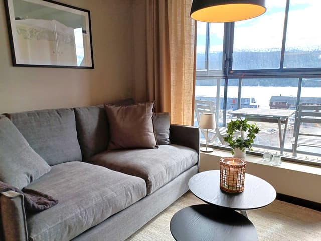 Compact apartment in Åre with enclosed balcony, outdoor parking and EV charging near town centre