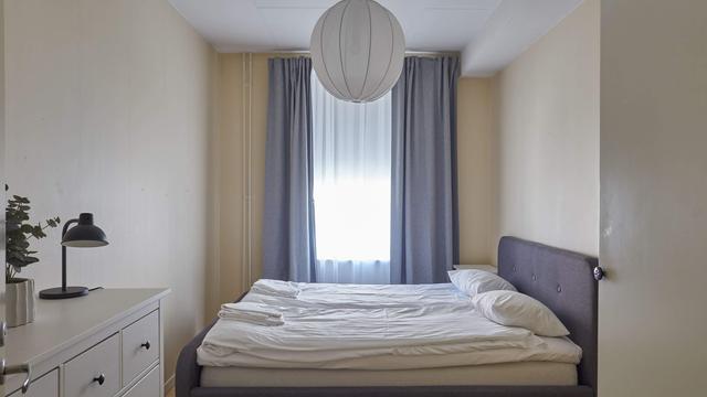 Interiör av ljus tvåsovrumslägenhet i centrala Östersund