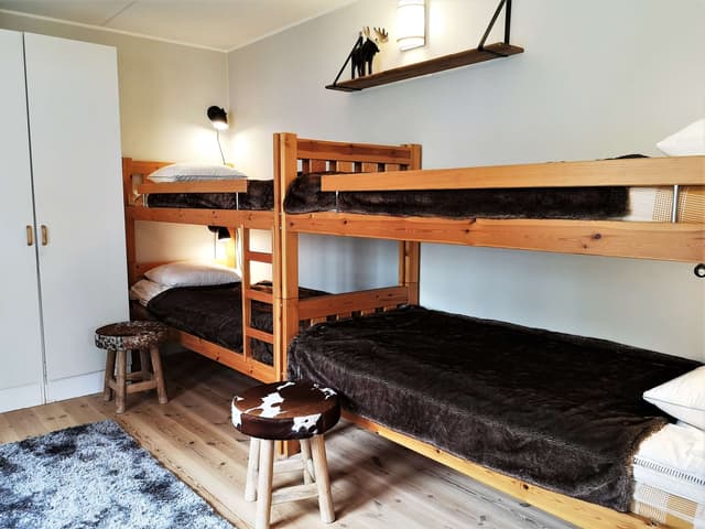 Tvåplanslägenhet nära VM8-skidliften i Åre, Sverige med bastu och öppen spis