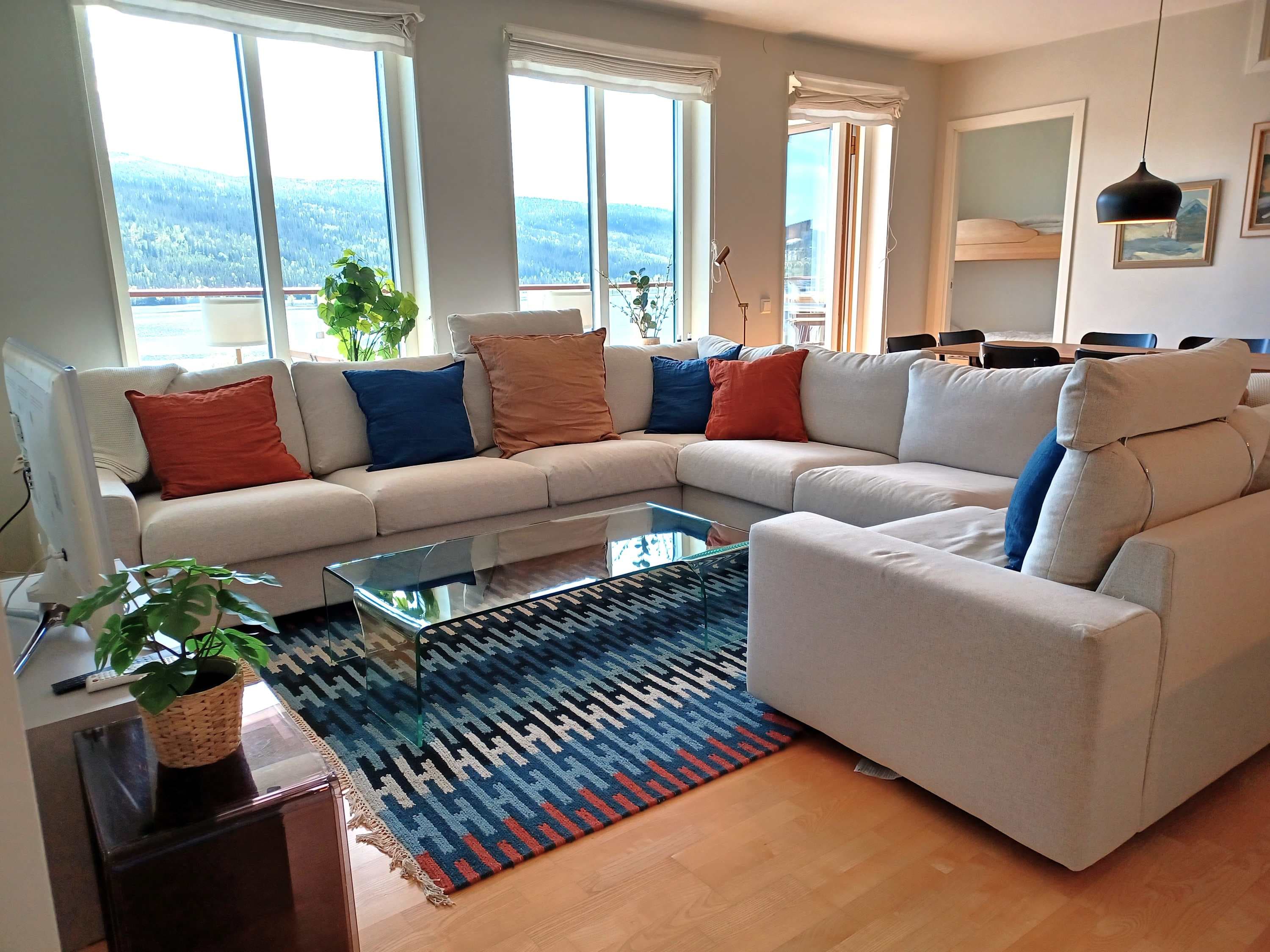 Apartment in Olympia, Åre near VM8 lift, with lake view and private sauna