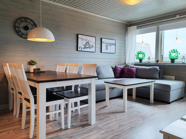 Cozy apartment in Björnen Hermelinen with private sauna, south-facing balcony and ski storage