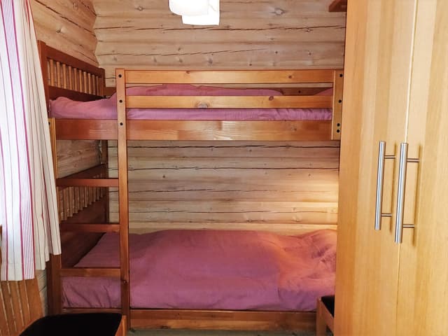 Ski-in/ski-out fjällhus i Björnen, Åre nära lift och skidbacke med bastu och eldstad