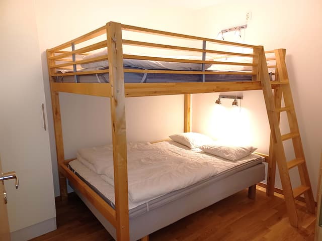 Apartment by Åre Square with private sauna, garage parking and ski storage near lifts and restaurants