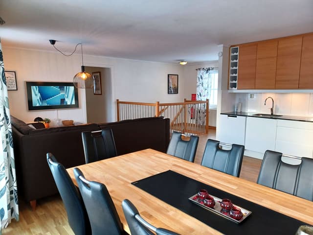 Duplex skidlägenhet i VM8, 200 m från liftar, med privat bastu och sydvänd balkong