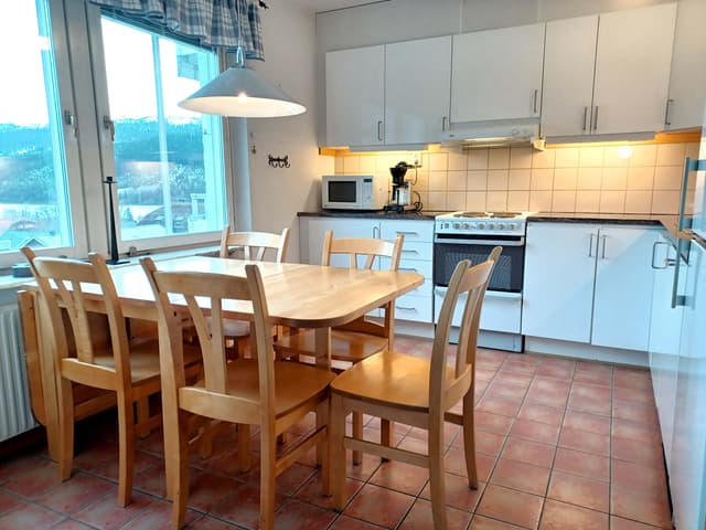 Central Åre apartment with private sauna, ski storage and drying cabinet, near village and mountain trails.
