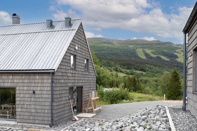 Friliggande fjällhus i Årekläppen, Åre med skandinavisk inredning, öppen spis och privat bastu