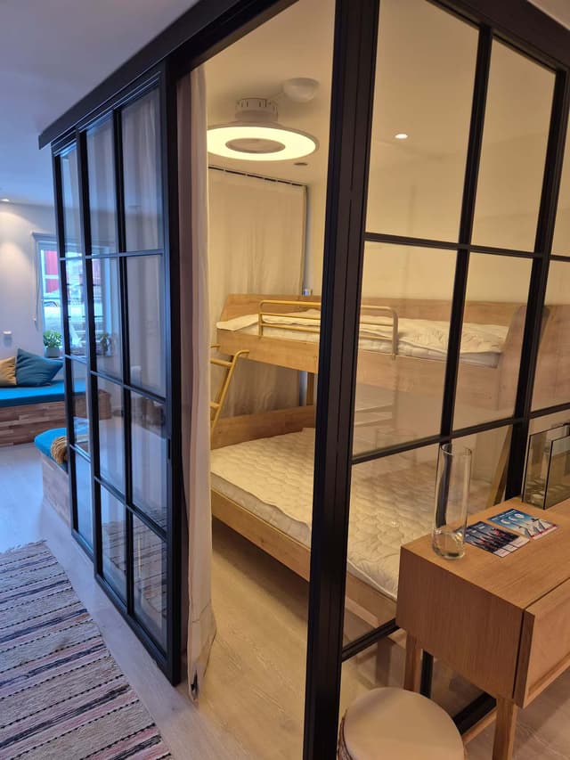 Modern lägenhet i Åre by med privat bastu, golvvärme, fri parkering och skidförråd