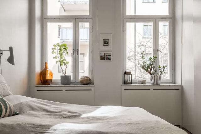 Two-bedroom apartment with private balcony overlooking courtyard in Vasastan, Stockholm