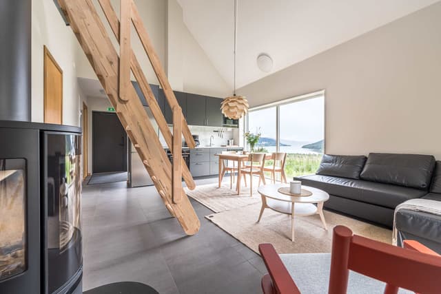 Modern villa i Årekläppen, Åre med sjö- och fjällutsikt, bastu och öppen spis