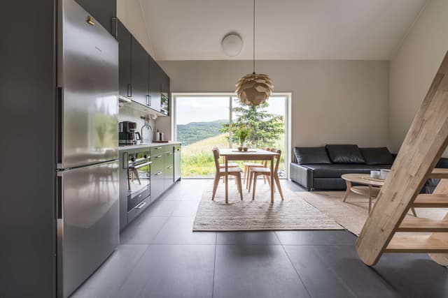 Modern villa i Årekläppen, Åre med sjö- och fjällutsikt, bastu och öppen spis