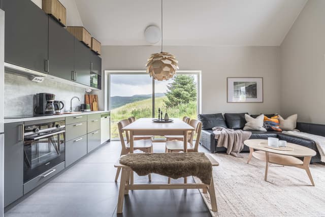 Modernt fristående fjällhus med öppen spis i Årekläppen, Åre