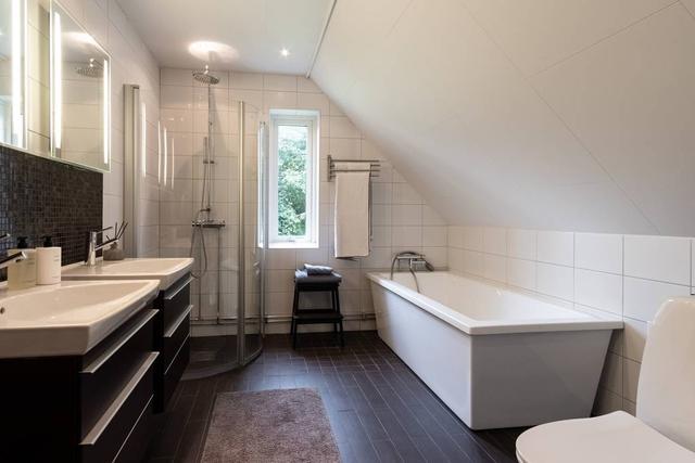 Tvåvåningshus med bergsutsikt i Åre