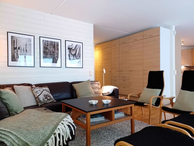 Spacious apartment in Björnen Örnen with private sauna, ski storage and parking with engine heaters