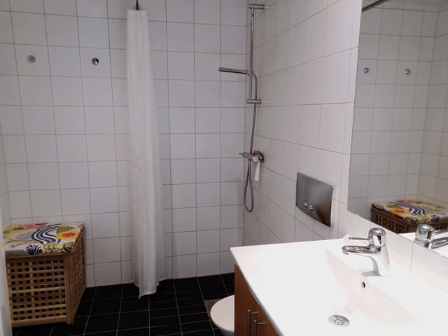 Tvåplanslägenhet i centrala Åre nära liftar, med matplats med sjöutsikt och flexibla sängar