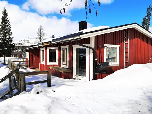 Semi-detached apartment in Björnen near ski lift and slopes, with south-facing patio and open living space
