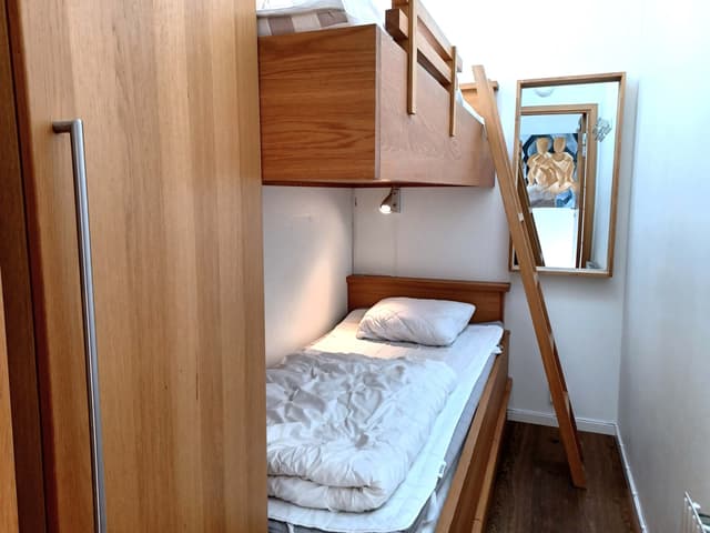 Modern duplex apartment in central Åre with lake view, rooftop terrace and private sauna near ski lifts