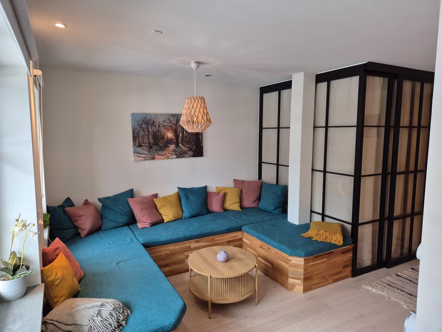 Modern lägenhet i Åre by med privat bastu, golvvärme, fri parkering och skidförråd