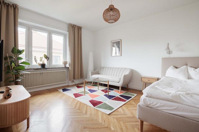 Mysig studio i Sundbyberg med utsikt över gröna parker