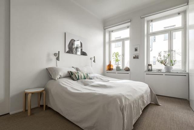 Two-bedroom apartment with private balcony overlooking courtyard in Vasastan, Stockholm