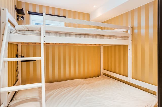 Ski apartment near VM6 and Kabinbanan lifts with patio, dishwasher, ski storage and free parking