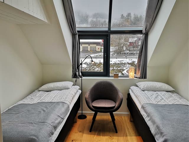 Central lägenhet i Åre nära torget och Bergbanan, nära skidområdet med parkering och skidförråd