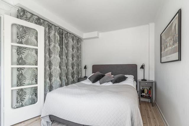 Södermalm Stockholmslägenhet med privat balkong och stadssilhuettutsikt
