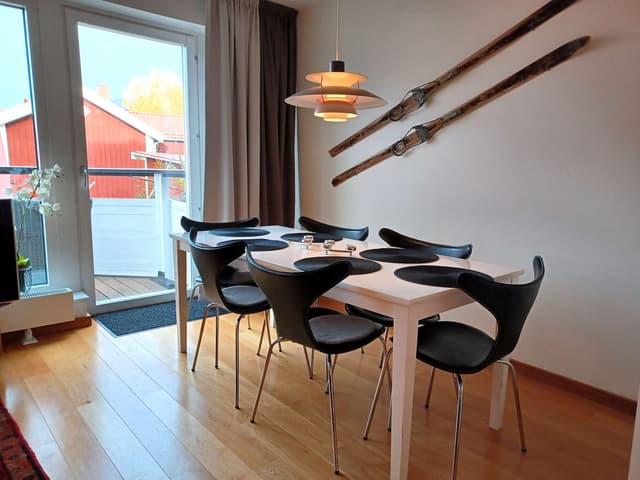 Ski-in/ski-out duplexlägenhet i Åre med privat bastu, balkong och gemensamt skidförråd