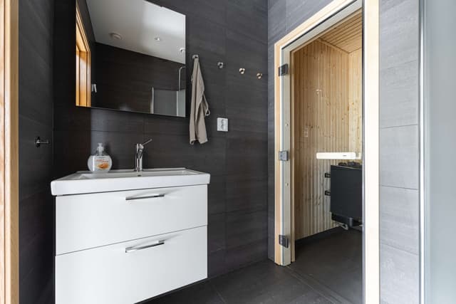Friliggande fjällhus i Årekläppen, Åre med skandinavisk inredning, öppen spis och privat bastu
