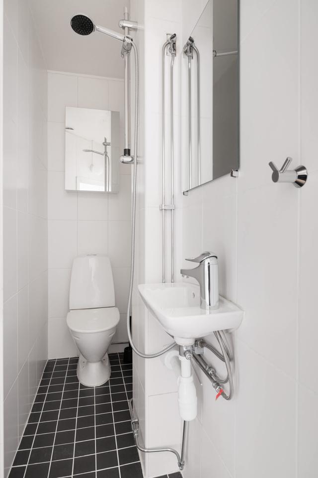 Mysig studiolägenhetsinteriör i St. Eriksplan, centrala Stockholm.