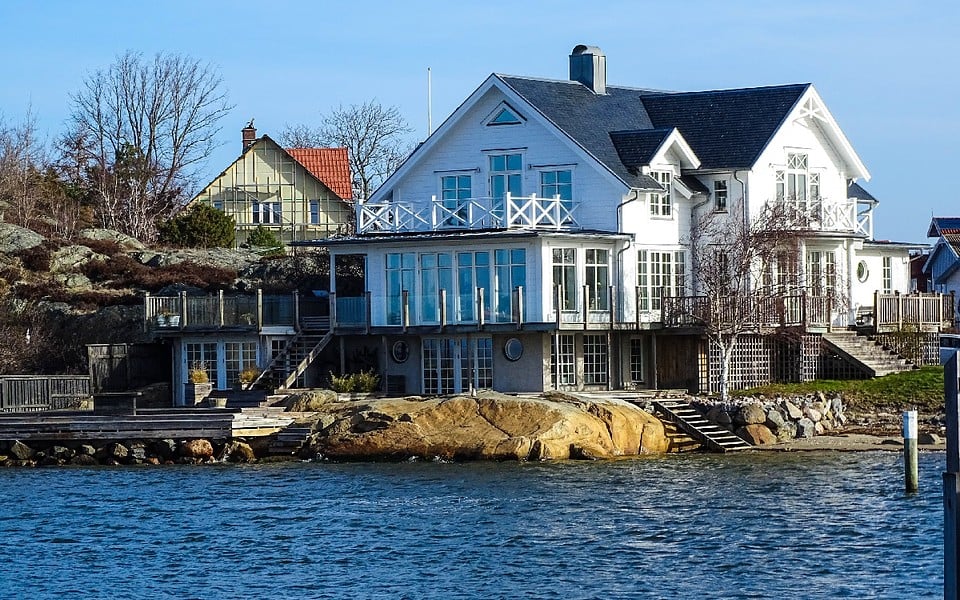 What applies when renting out a house?